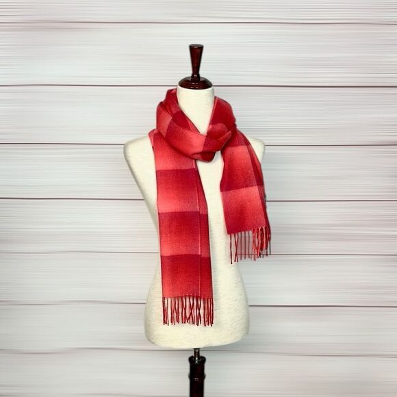 NWOT Amicale Cashmere Ombre Grid Red Scarf 70x12 inches - Picture 5 of 8